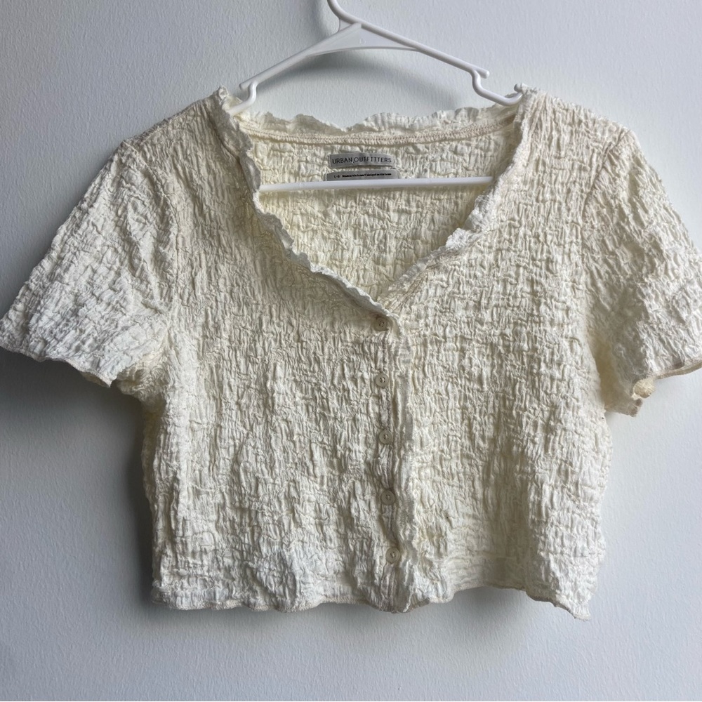 Urban Outfitters Cropped Cream Short Sleeve Top Size L